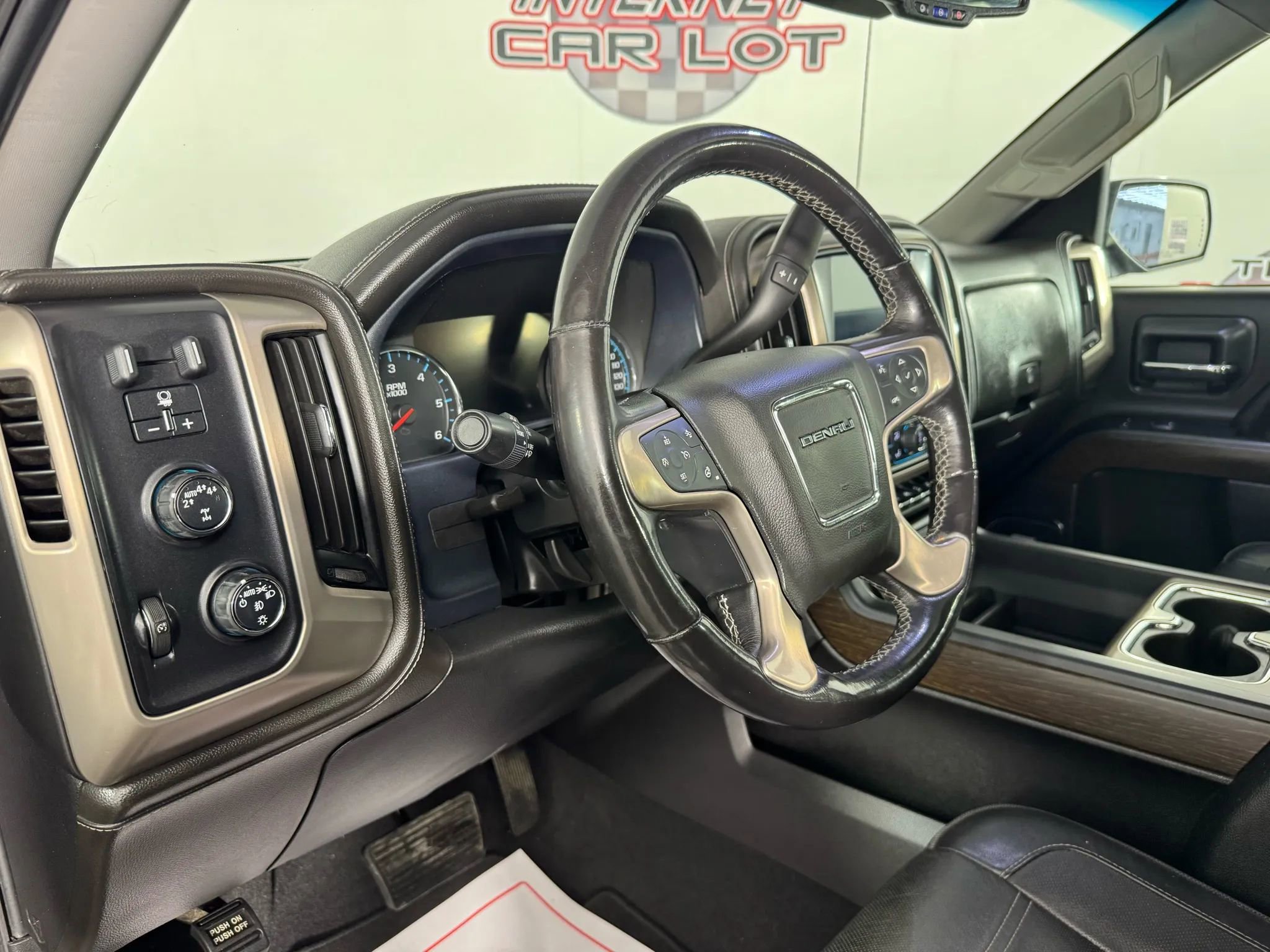 Used 2018 GMC Sierra 1500 Denali w/ Denali Ultimate Package image 10
