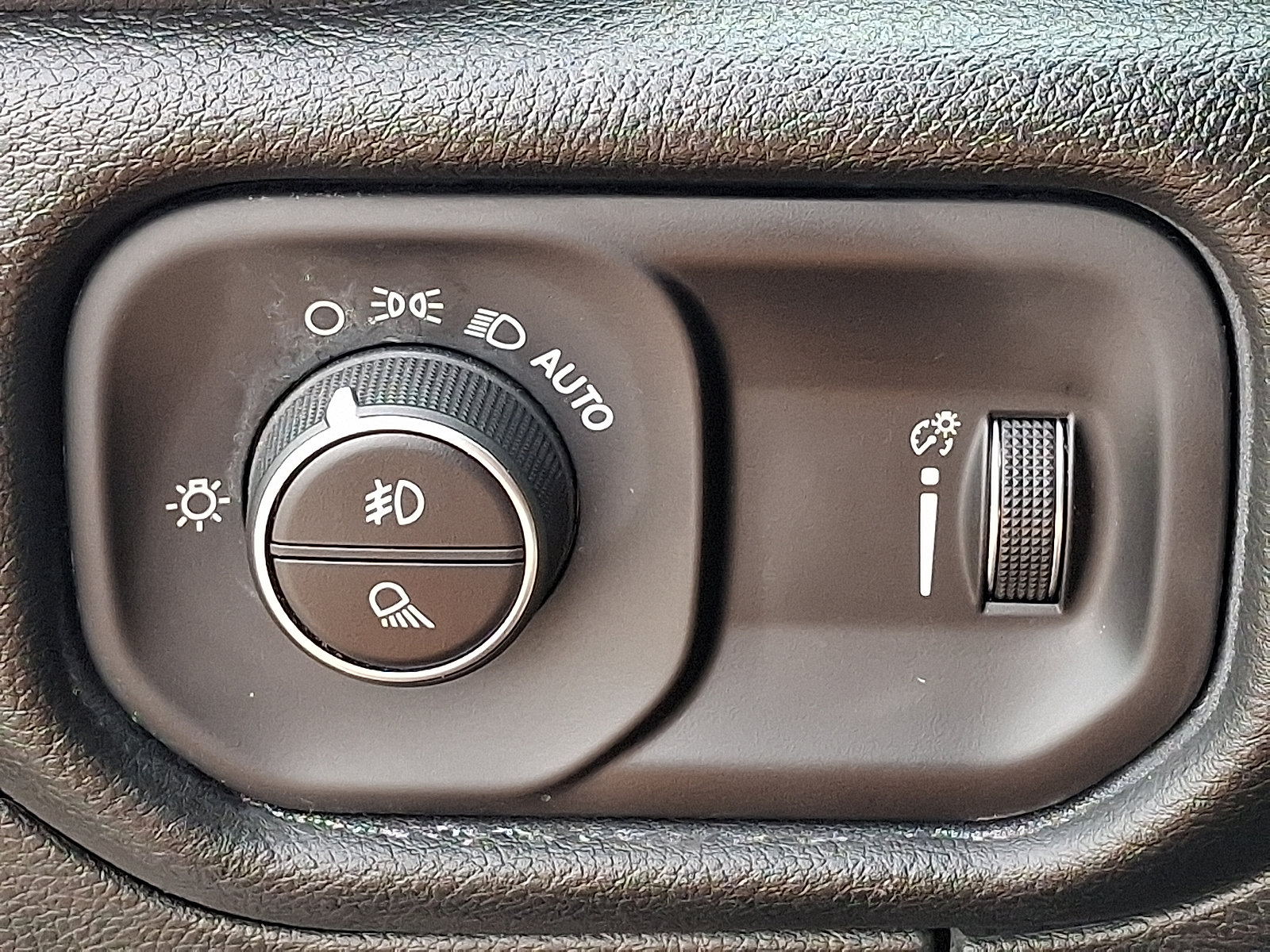 Certified 2024 RAM 1500 Big Horn AWD/4WD image 25