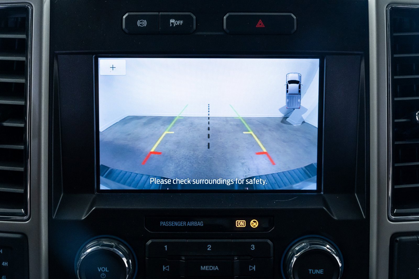 Used 2021 Ford F350 Lariat image 12