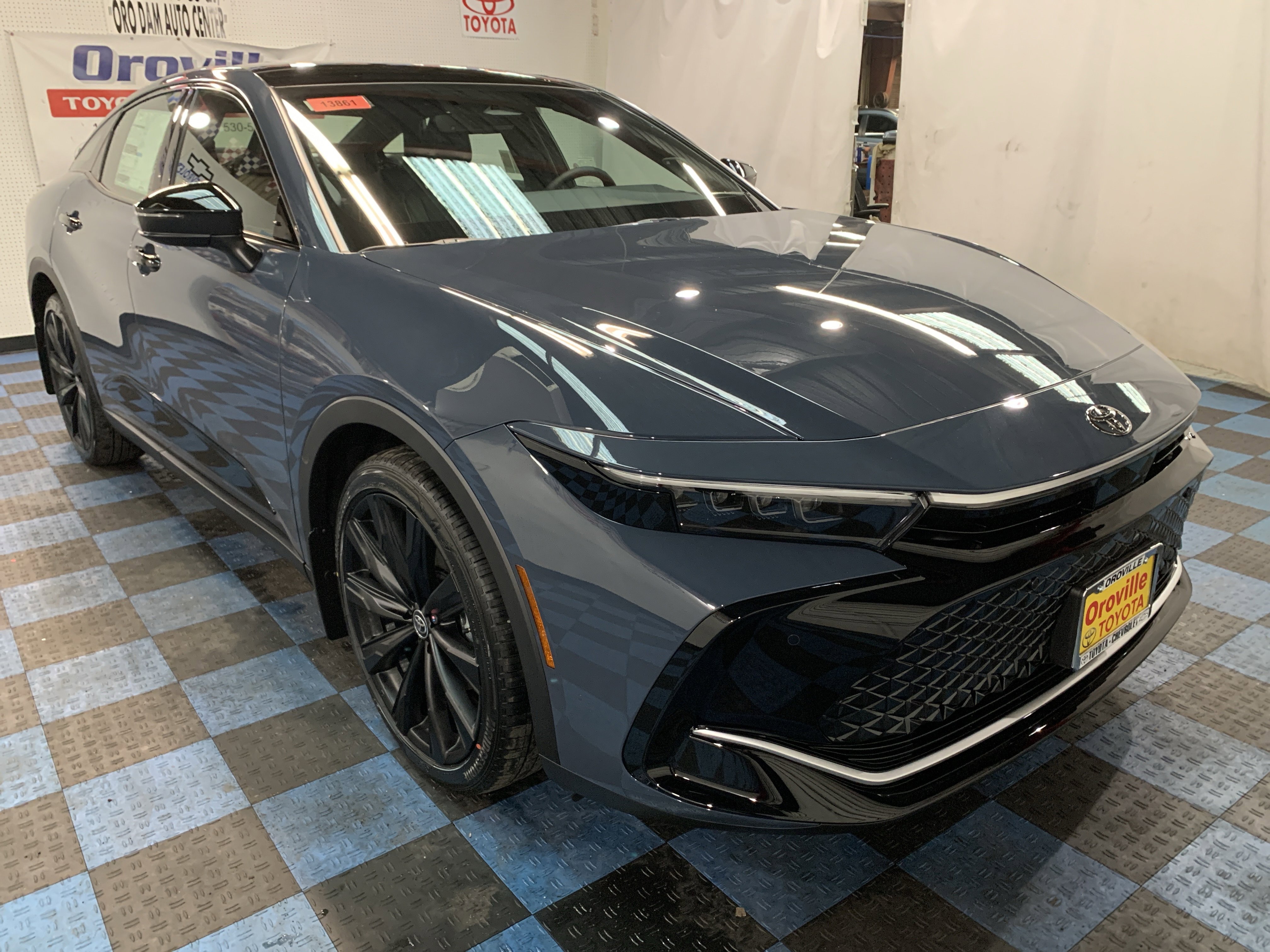 New 2026 Toyota Crown Nightshade image 6