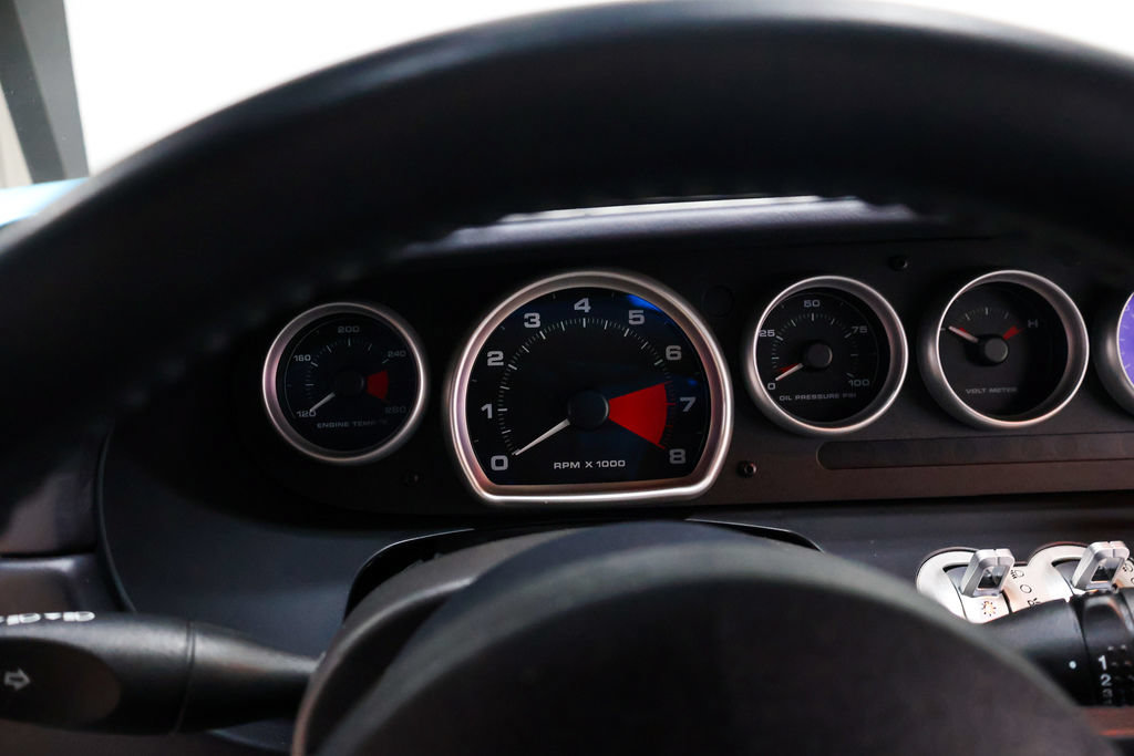 Used 2006 Ford GT RWD image 29