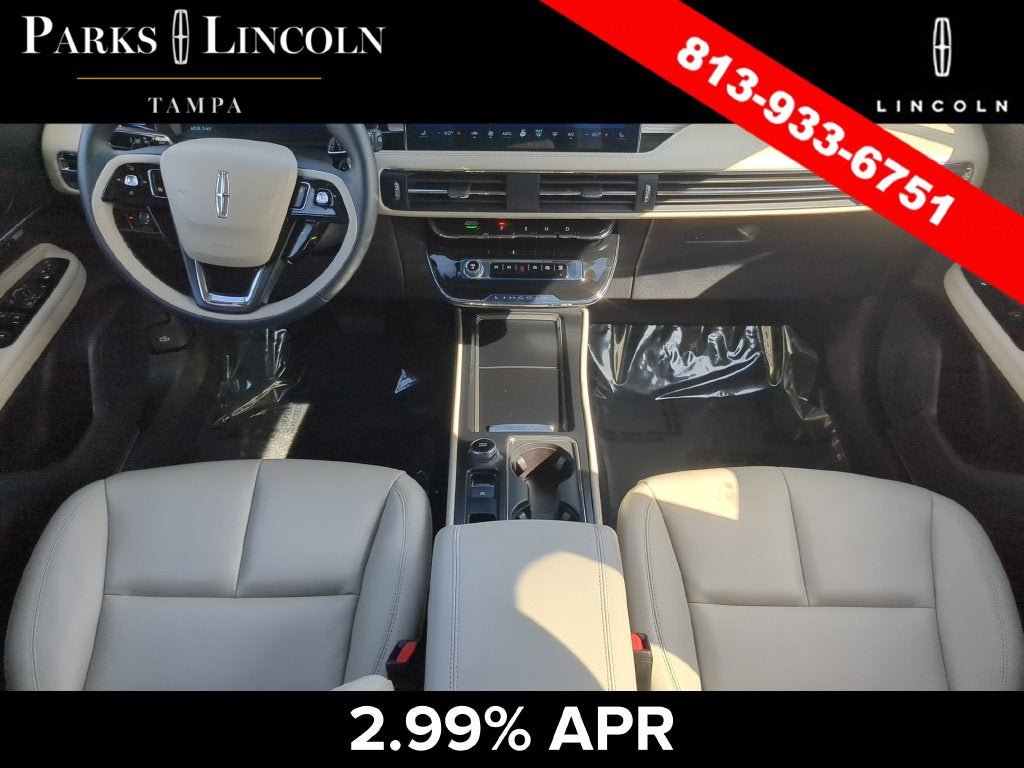 Certified 2025 Lincoln Corsair FWD image 11