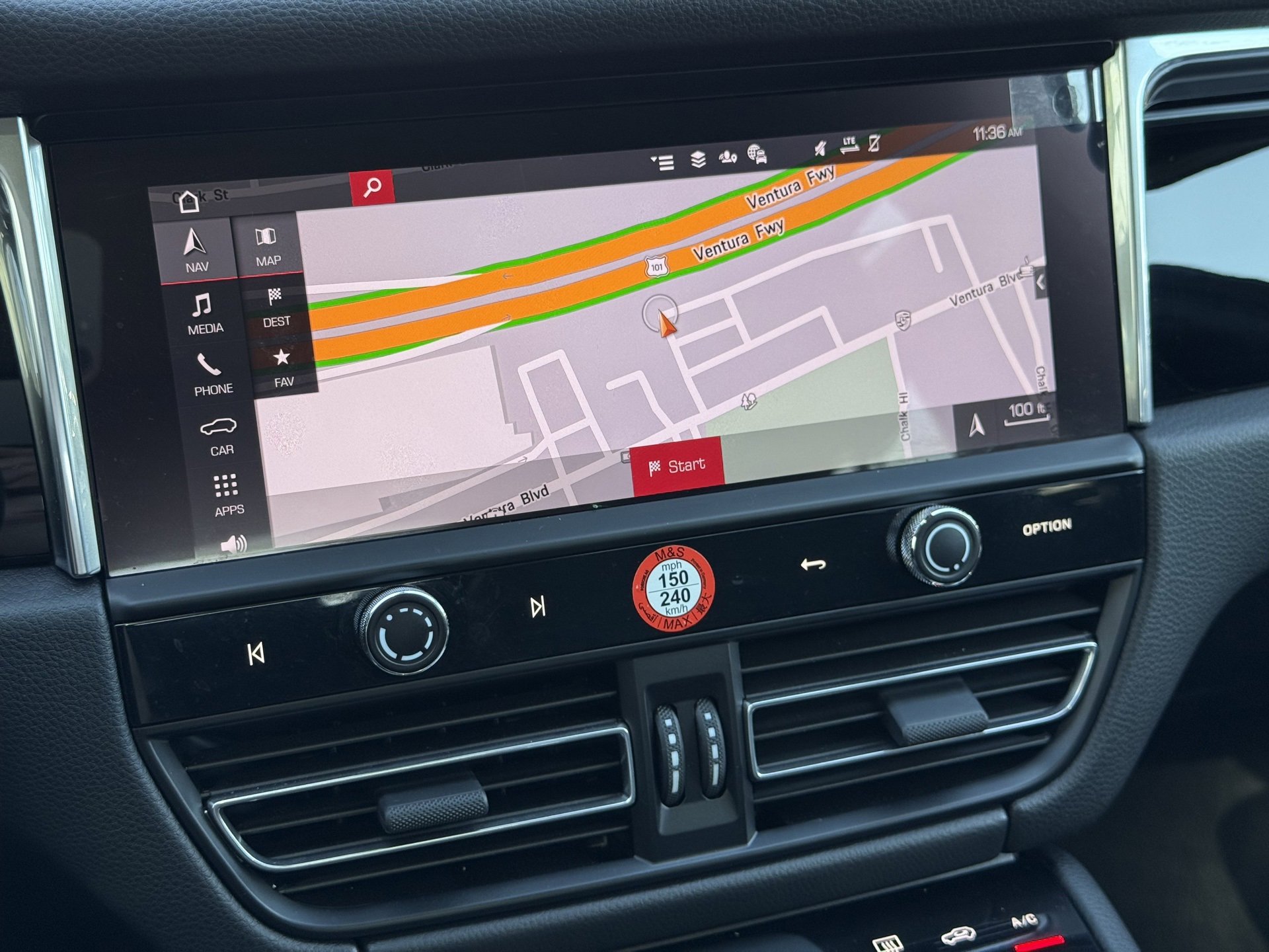 Used 2025 Porsche Macan image 20