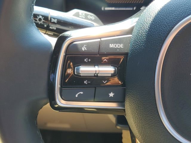 Used 2025 Kia Carnival EX FWD image 23