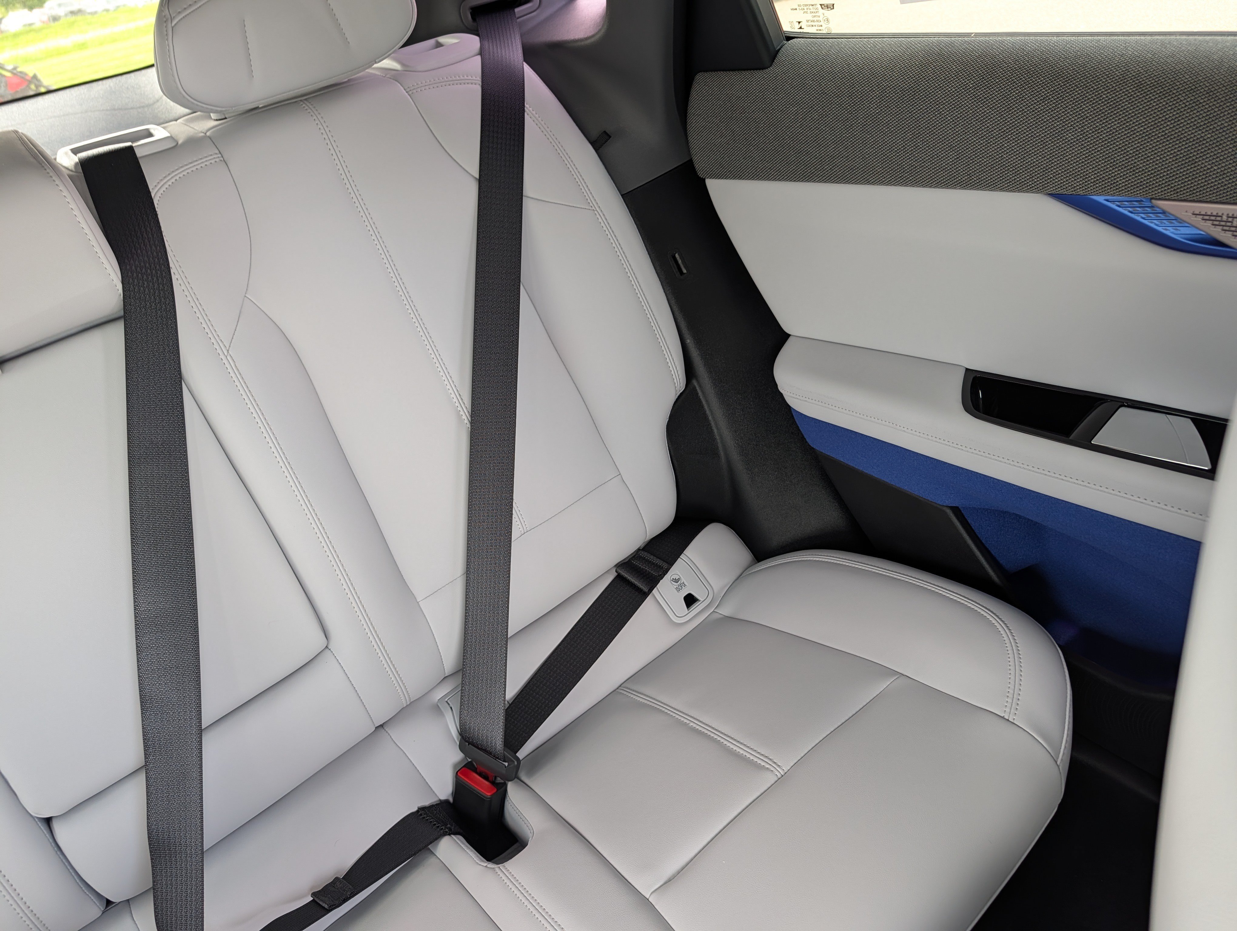 Used 2026 Cadillac Optiq Luxury 1 w/ LPO, Floor Liner Package AWD/4WD image 16