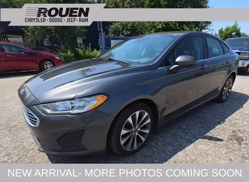 Used 2020 Ford Fusion SE AWD/4WD image 1