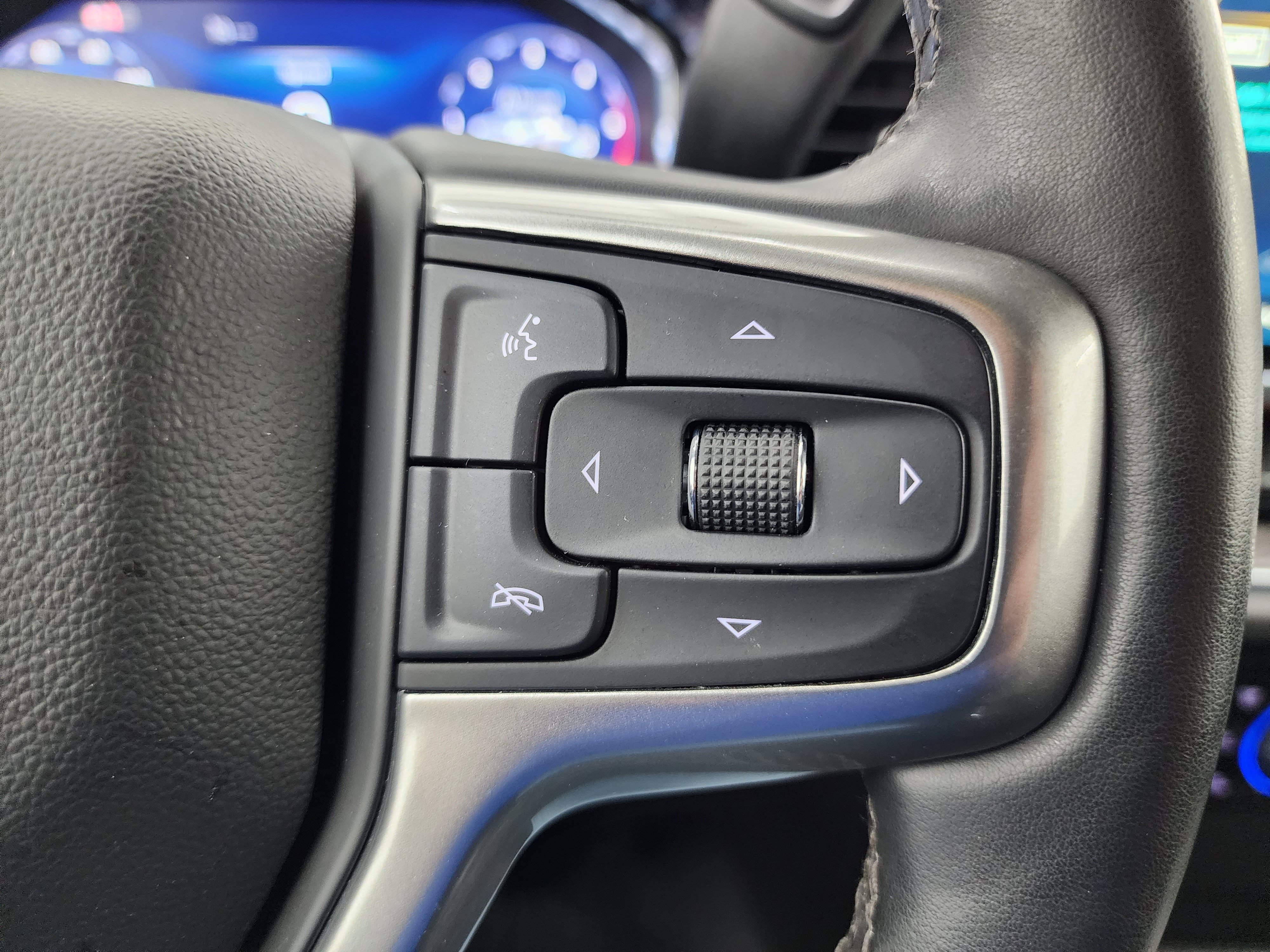 Used 2024 Chevrolet Silverado 2500 LTZ w/ LTZ Plus Package AWD/4WD image 18