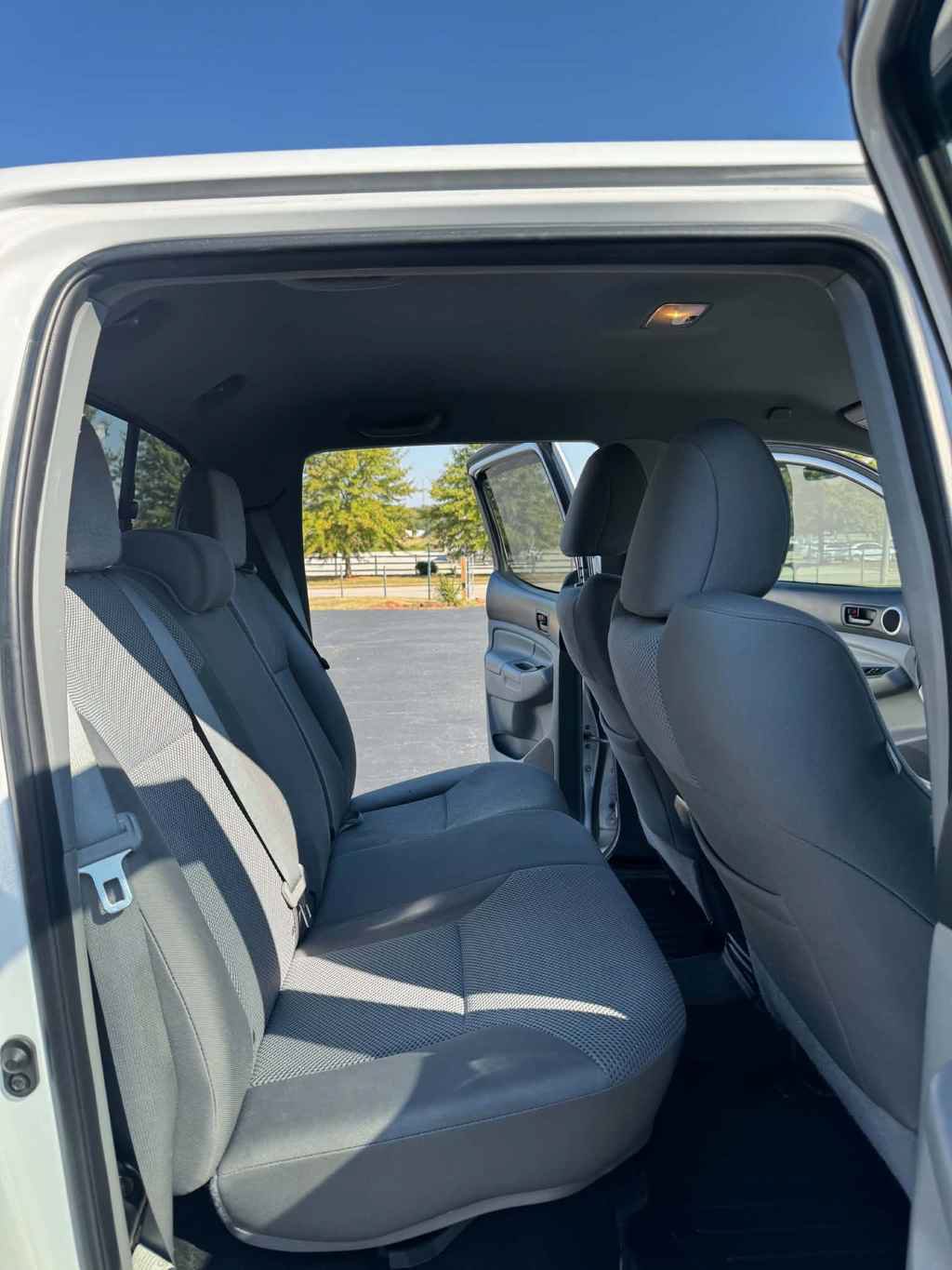 Used 2014 Toyota Tacoma PreRunner w/ TRD Off-Road Package RWD image 11