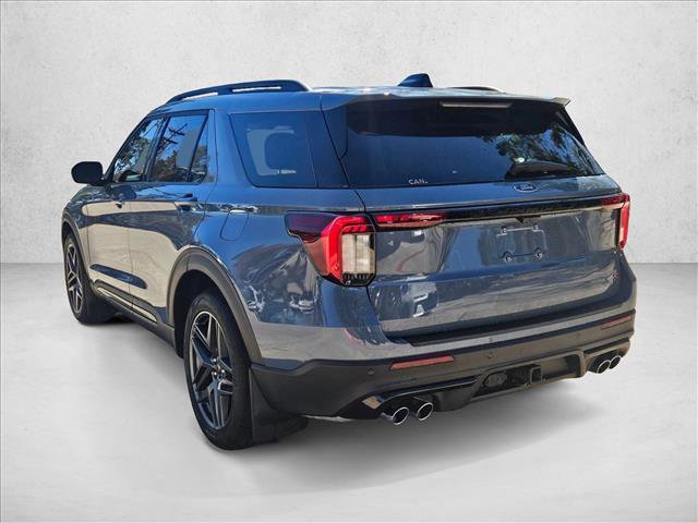 Used 2025 Ford Explorer ST image 7