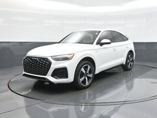 Used 2023 Audi Q5 2.0T Premium Plus w/ Premium Plus Package AWD/4WD image 3