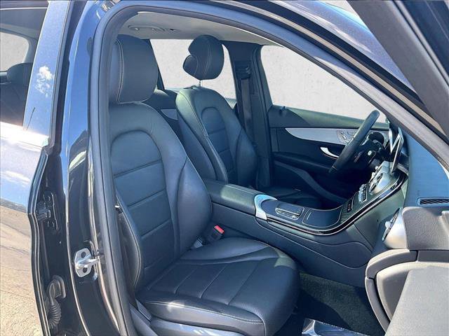 Used 2022 Mercedes-Benz GLC 300 image 9