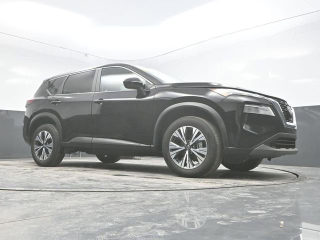 Used 2023 Nissan Rogue SV image 27