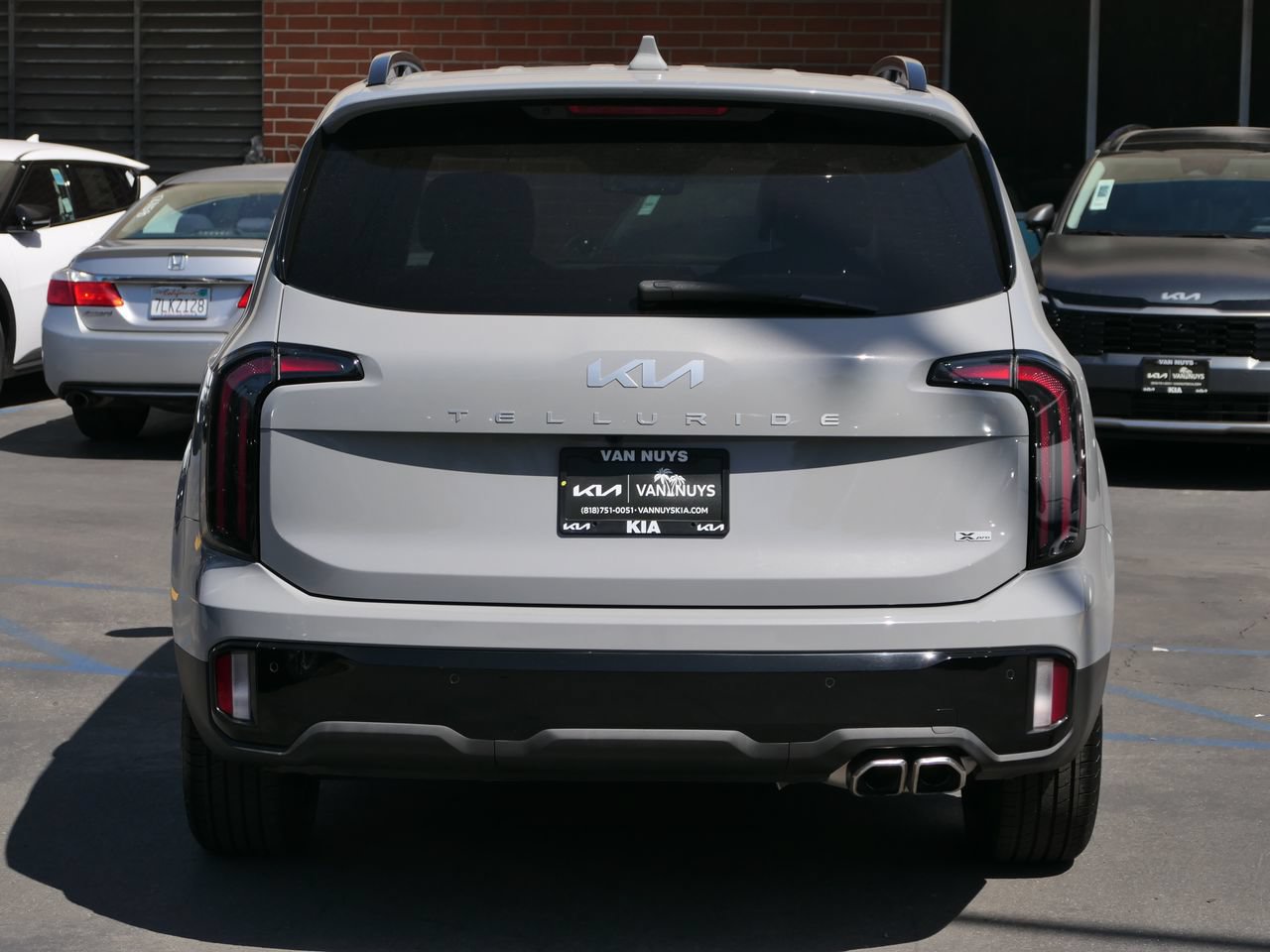 Used 2024 Kia Telluride SX Prestige X-Pro AWD/4WD image 3