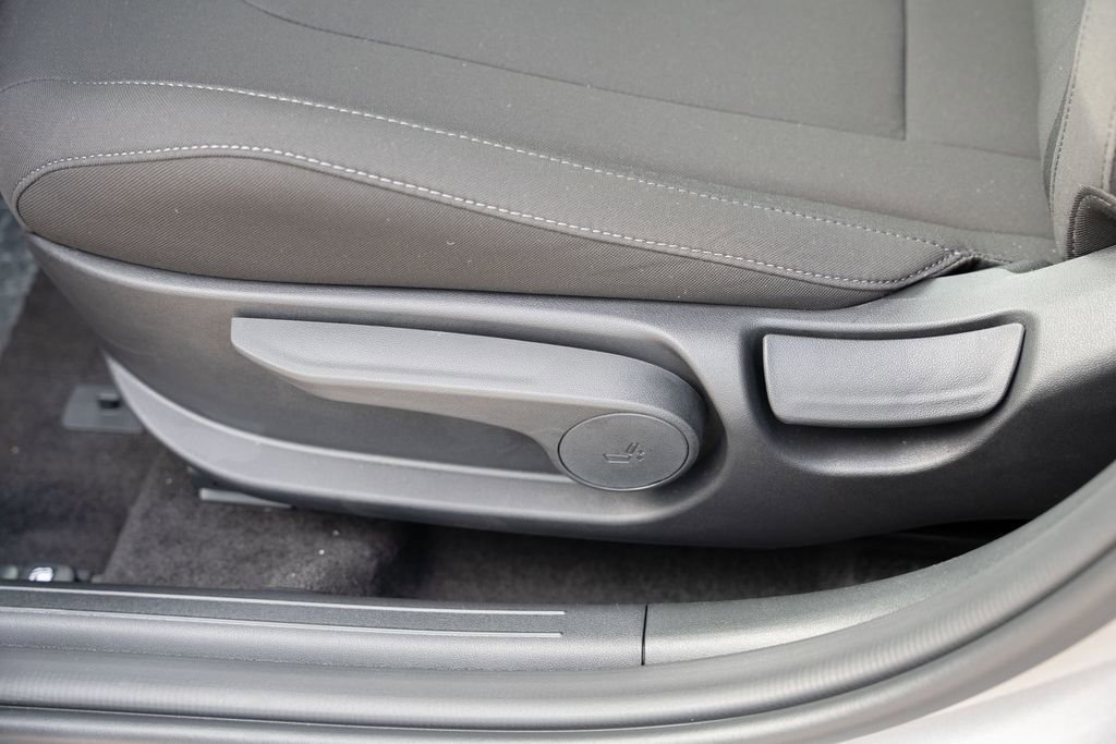 New 2025 Hyundai Elantra Sport image 17