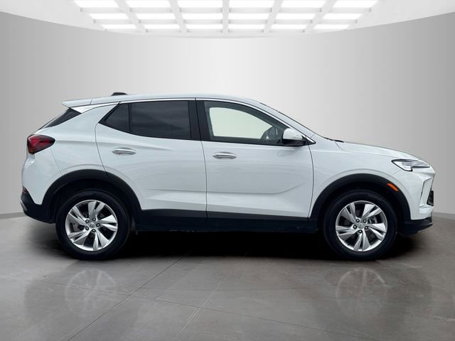Used 2025 Buick Encore GX Preferred AWD/4WD image 8