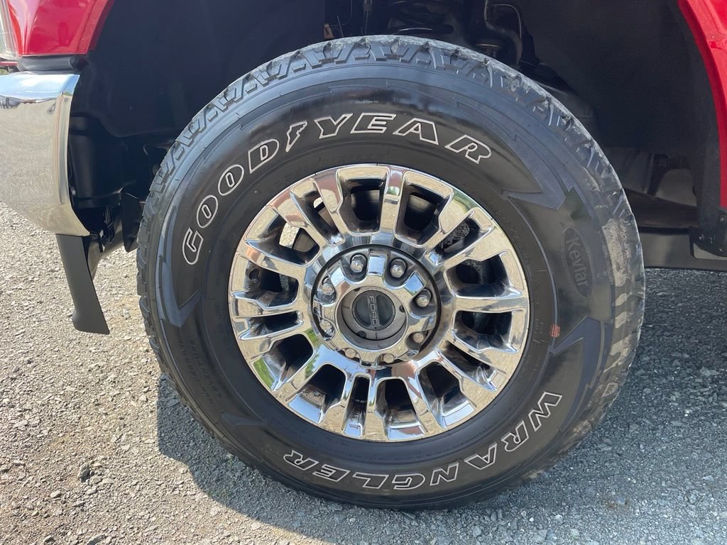 Used 2021 Ford F250 XLT w/ XLT Premium Package AWD/4WD image 18
