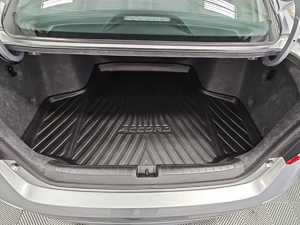 Used 2020 Honda Accord EX image 34