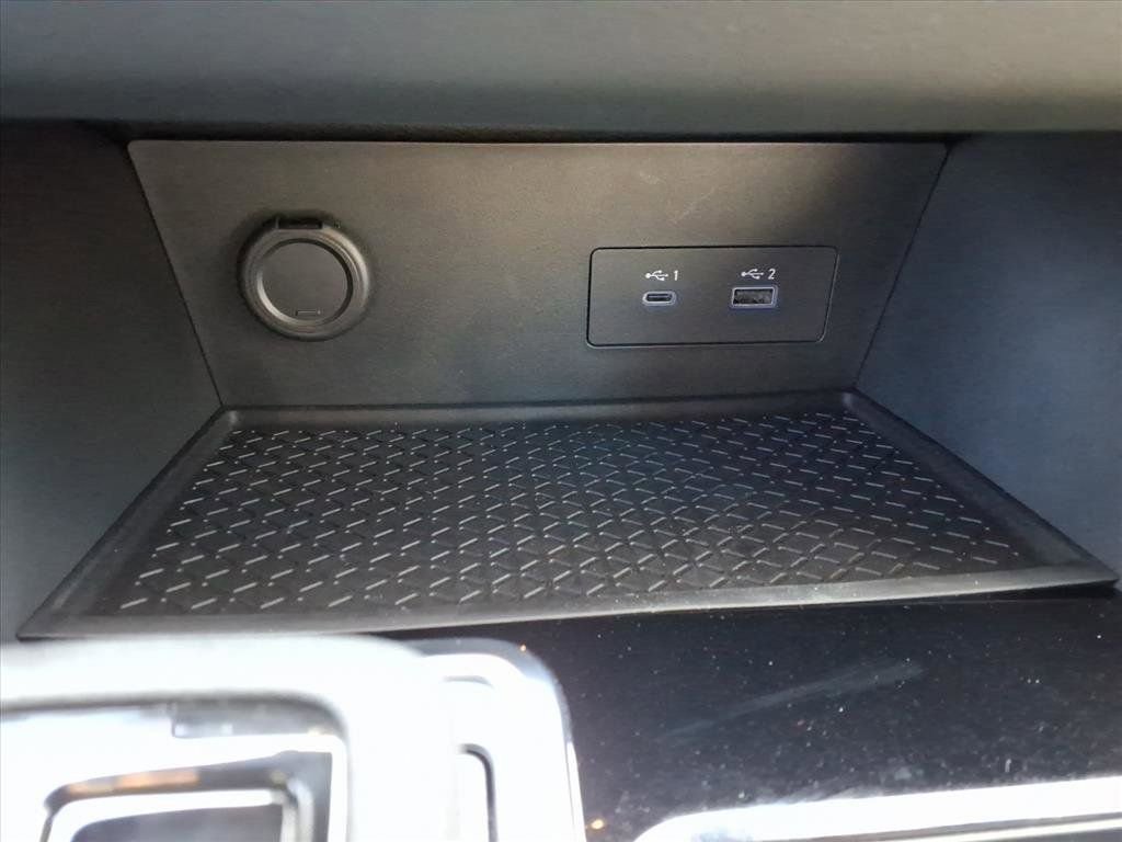 New 2025 Nissan Pathfinder SV image 13