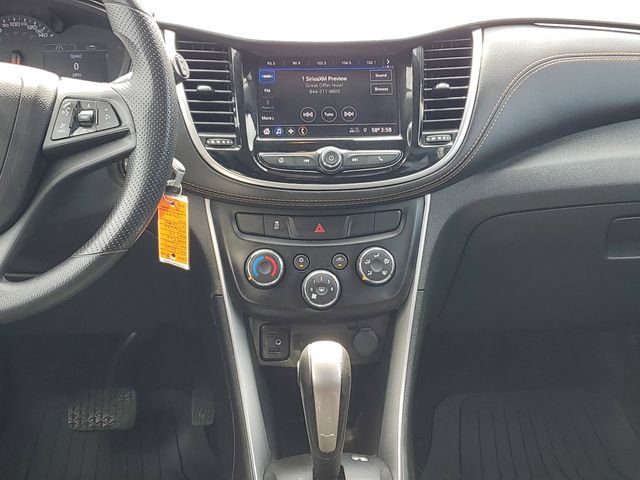 Used 2020 Chevrolet Trax LT FWD image 22