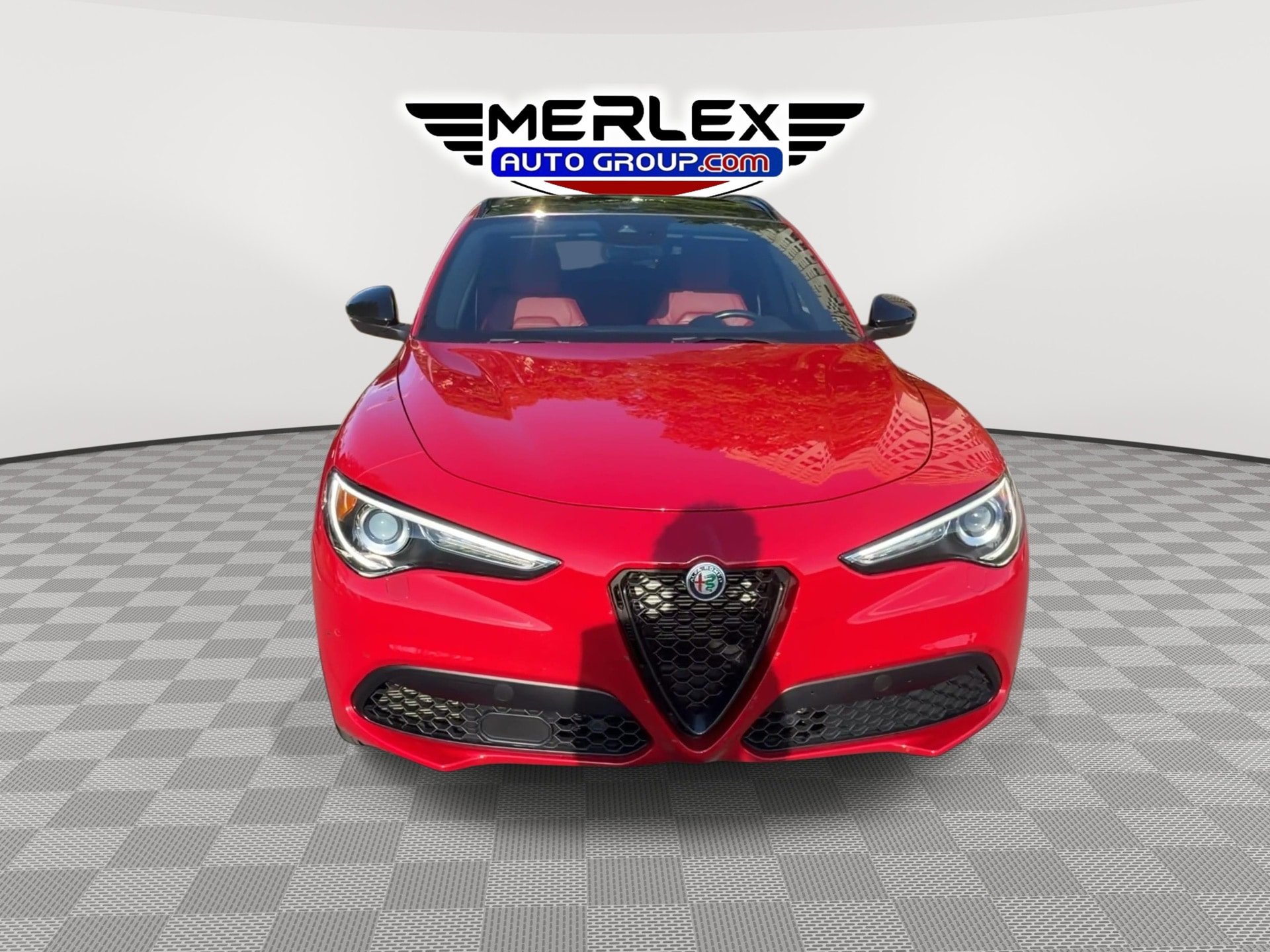 Used 2022 Alfa Romeo Stelvio Veloce AWD/4WD image 3