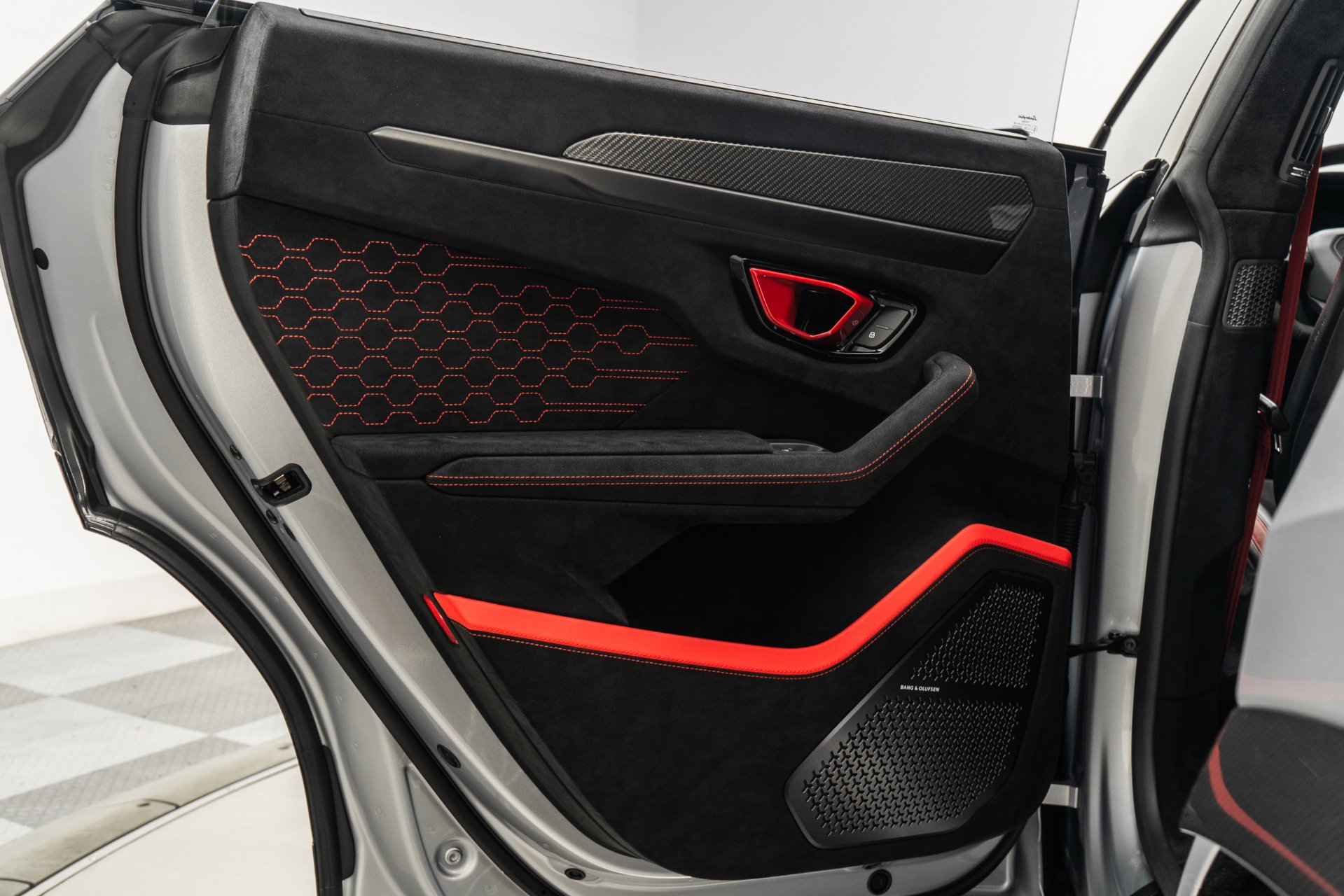 Used 2024 Lamborghini Urus Performante image 44