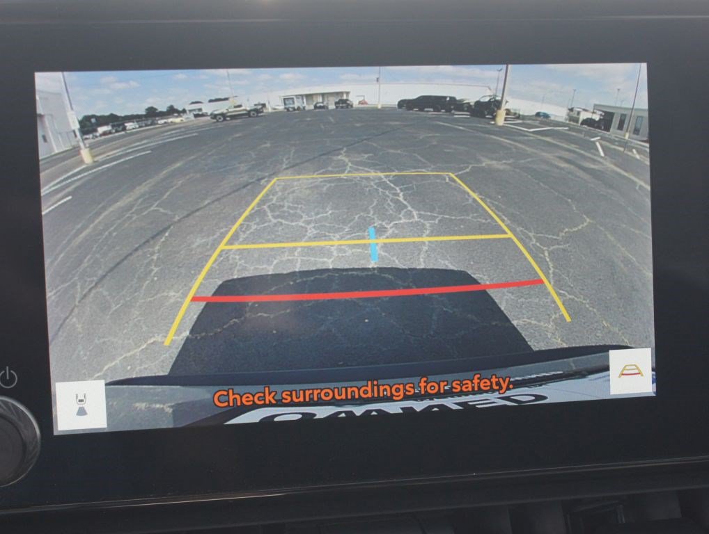 Used 2024 Toyota RAV4 LE FWD image 6