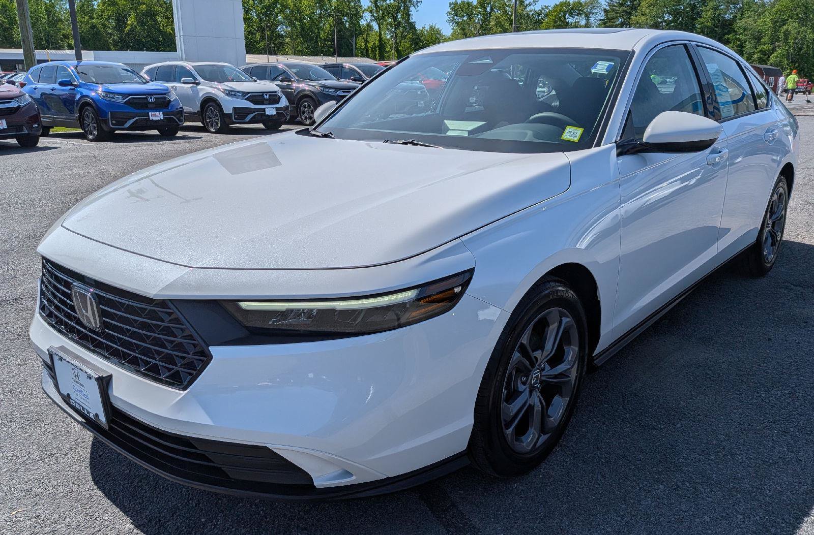 Certified 2023 Honda Accord EX image 4