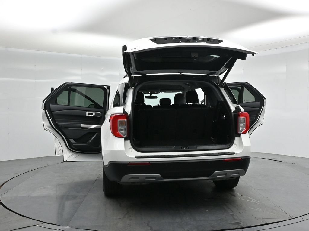 Certified 2023 Ford Explorer XLT w/ Equipment Group 202A RWD image 35