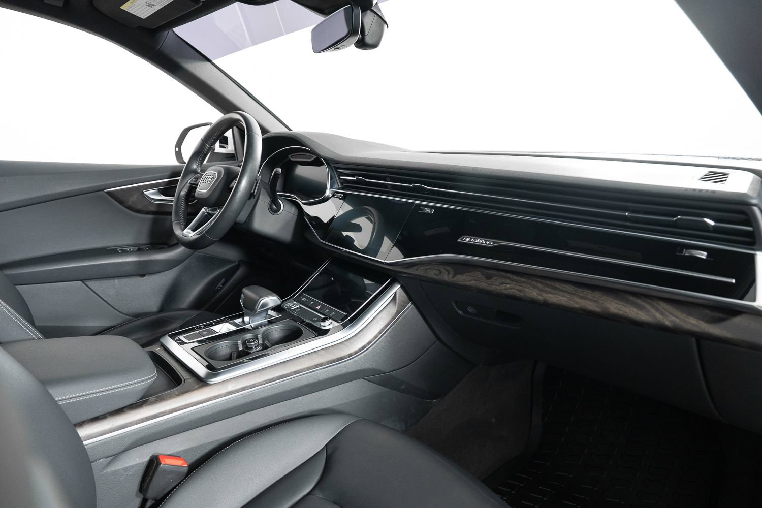 Used 2019 Audi Q8 Premium w/ Convenience Package image 26