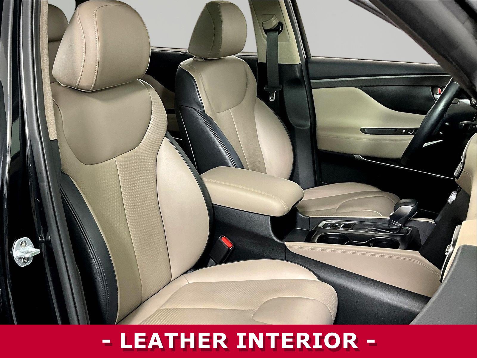 Used 2019 Hyundai Santa Fe FWD image 29