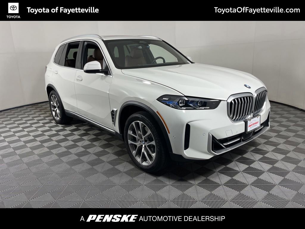 Used 2024 BMW X5 xDrive40i w/ Premium Package image 18