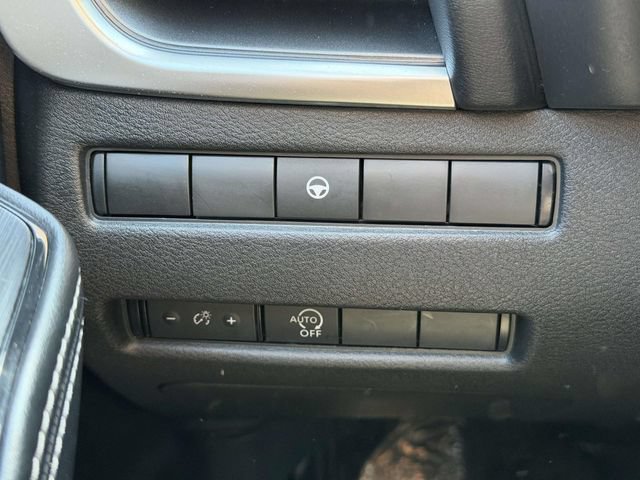 Used 2023 Nissan Rogue SV AWD/4WD image 25