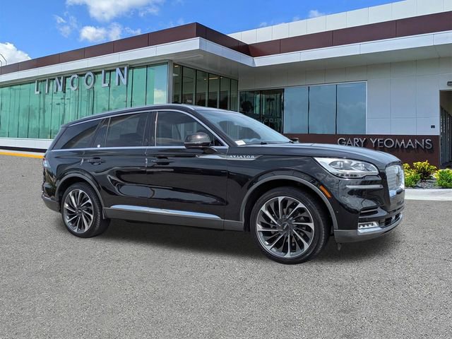 Certified 2020 Lincoln Aviator Reserve w/ Equipment Group 202A AWD/4WD image 2
