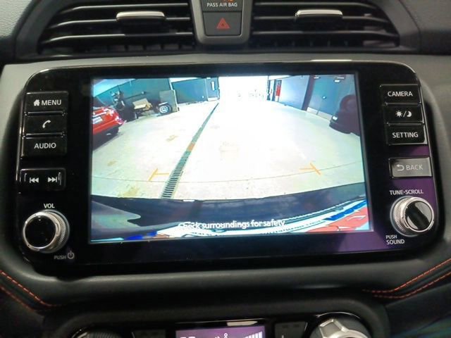 New 2025 Nissan Versa SR w/ Trunk Package image 18
