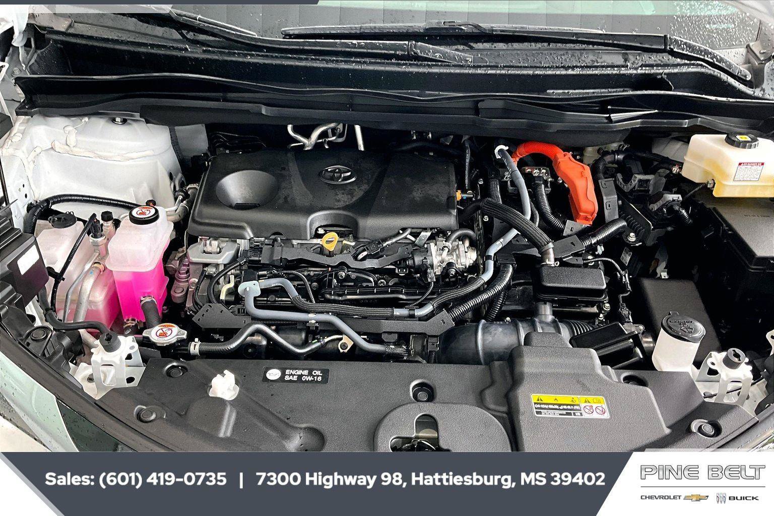 Used 2024 Toyota Sienna Platinum AWD/4WD image 8