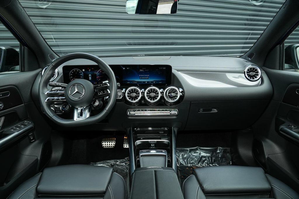 Used 2024 Mercedes-Benz GLA 35 AMG 4MATIC image 29