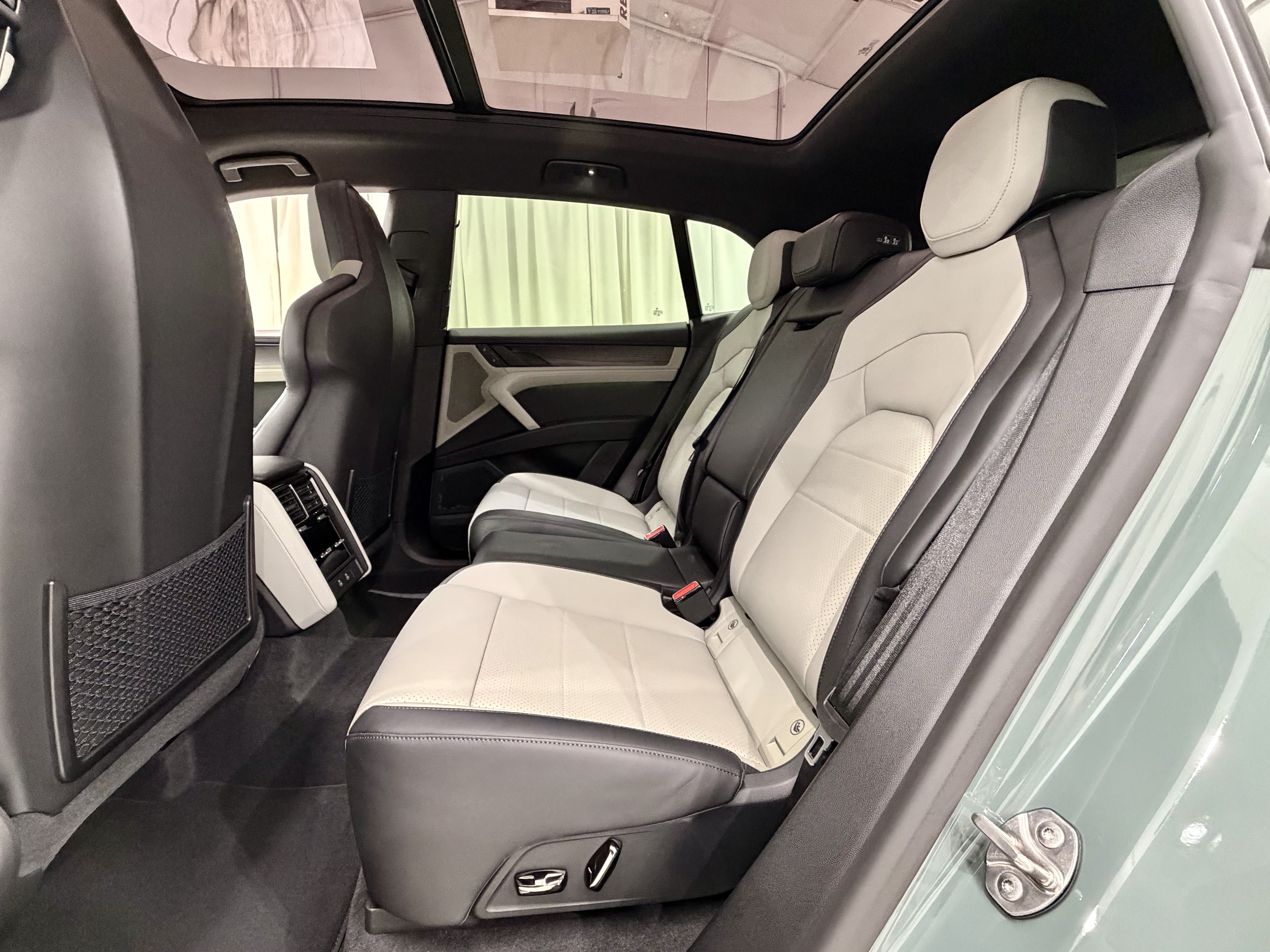 New 2026 Porsche Cayenne Electric AWD/4WD image 20