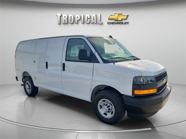 New 2025 Chevrolet Express 2500 image 8