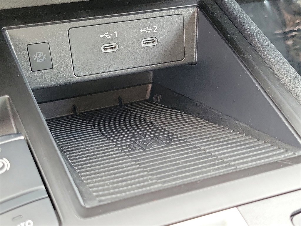 Certified 2025 Nissan Kicks SV image 11