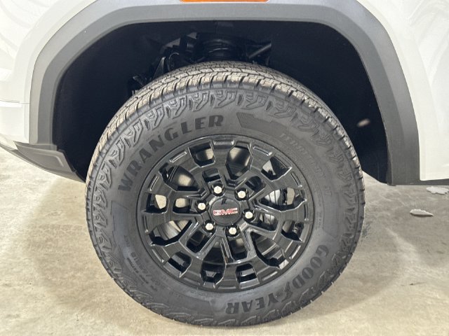 New 2026 GMC Canyon Elevation RWD image 33
