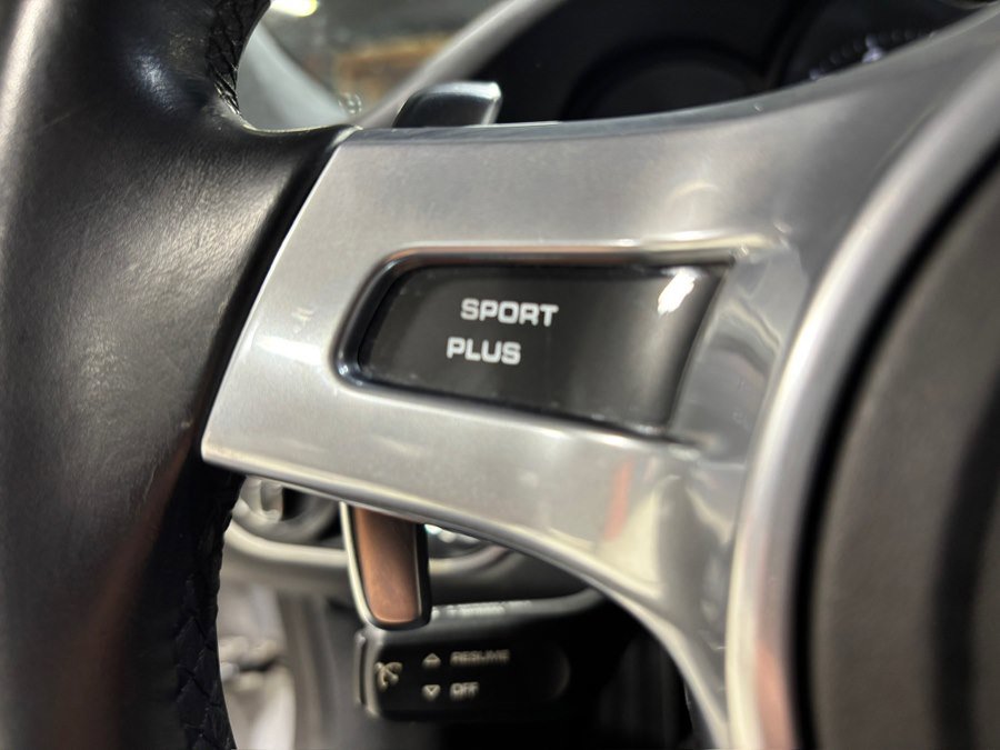 Used 2016 Porsche 911 Carrera S image 21