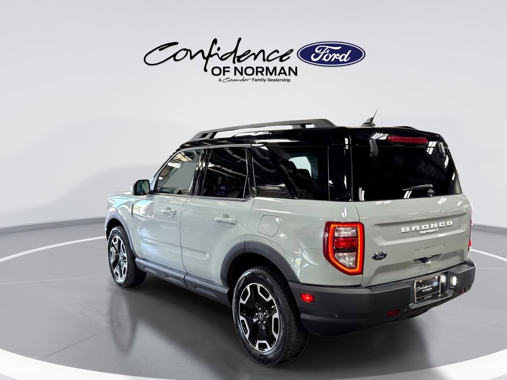 Used 2023 Ford Bronco Sport Outer Banks image 6