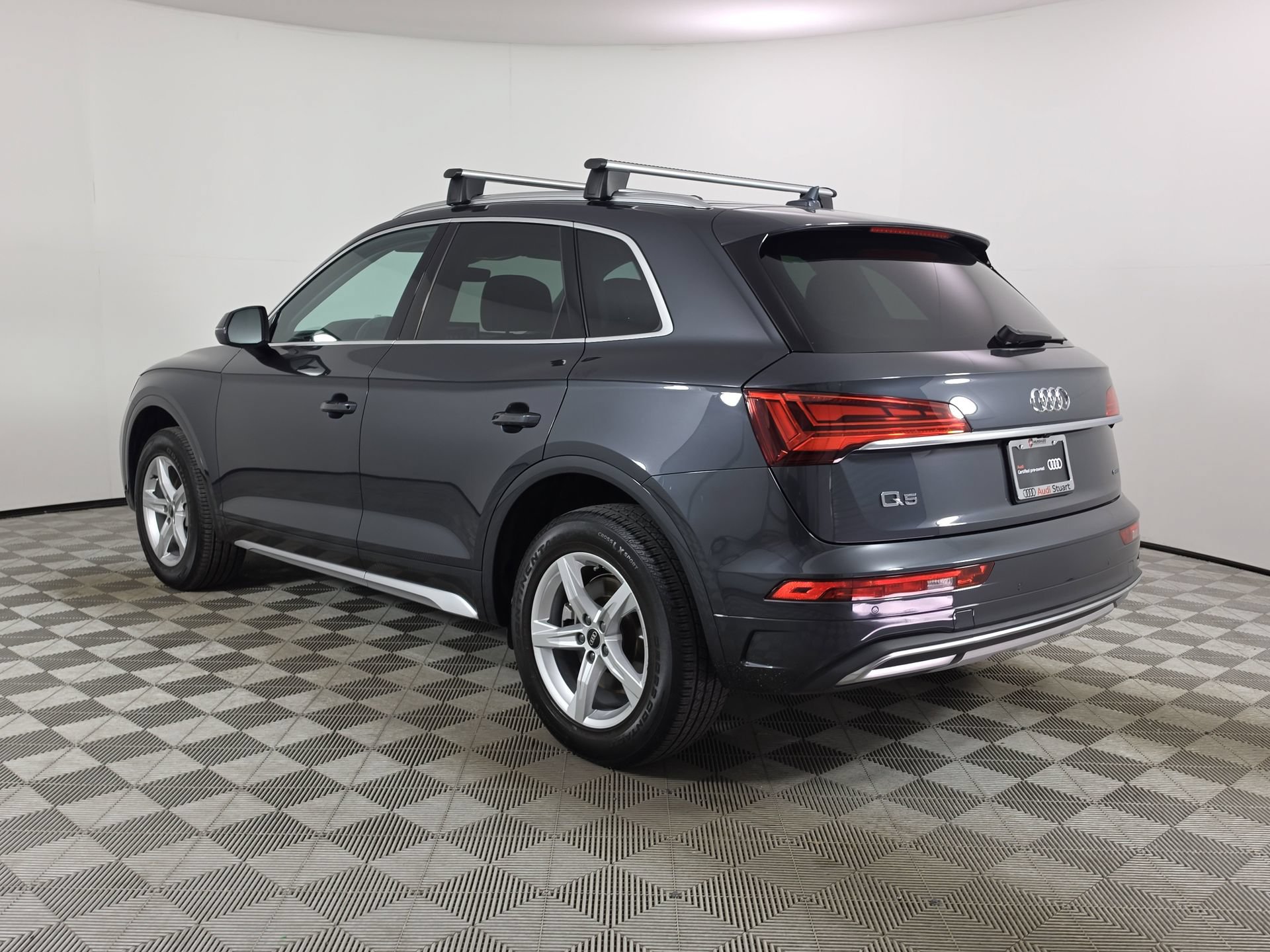 Certified 2023 Audi Q5 Premium Plus w/ Convenience Package AWD/4WD image 5