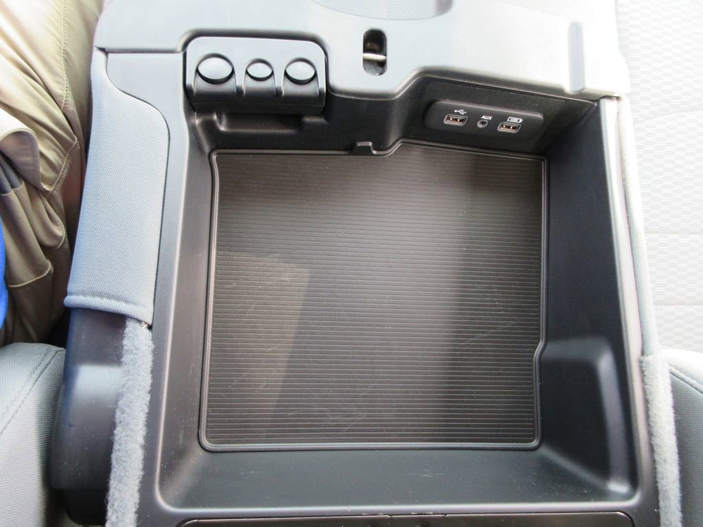 Used 2019 RAM 1500 Tradesman w/ Chrome Plus Package image 22