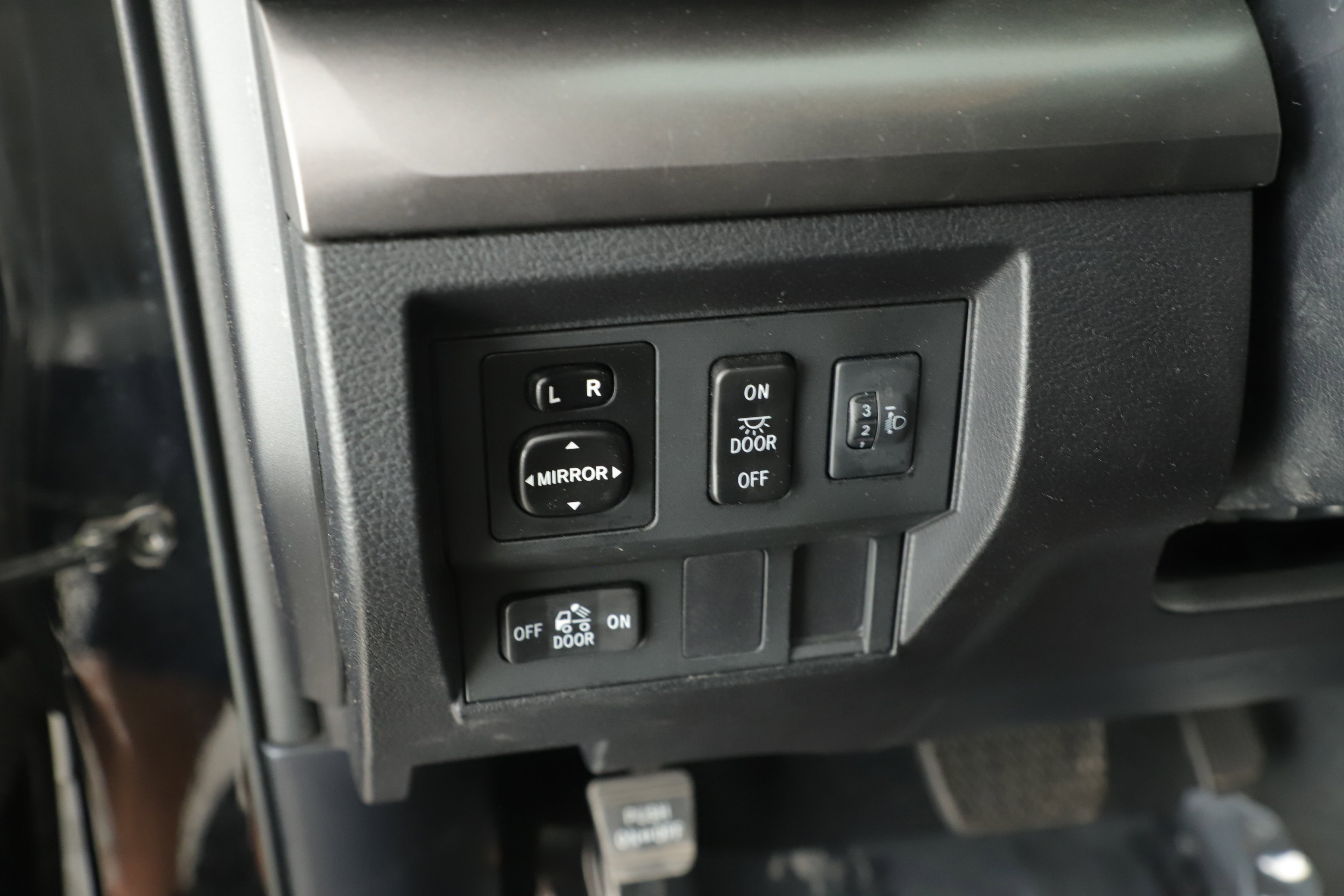 Used 2014 Toyota Tundra SR5 image 11