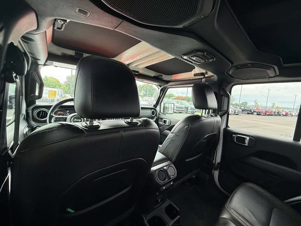Used 2021 Jeep Gladiator Overland AWD/4WD image 27