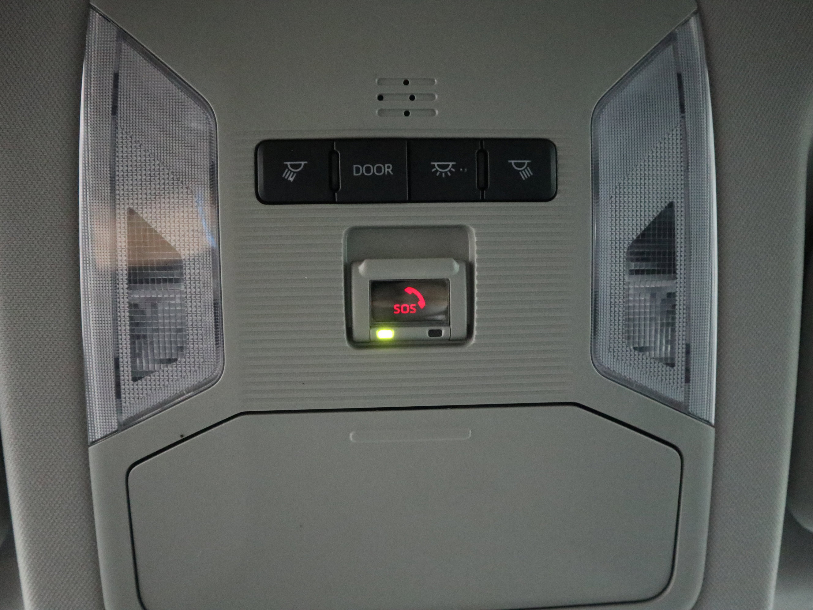 Used 2022 Toyota RAV4 LE image 32