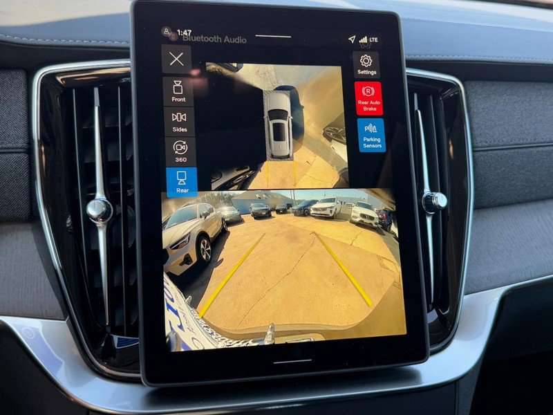 New 2026 Volvo XC90 B6 Ultra w/ Protection Package image 13