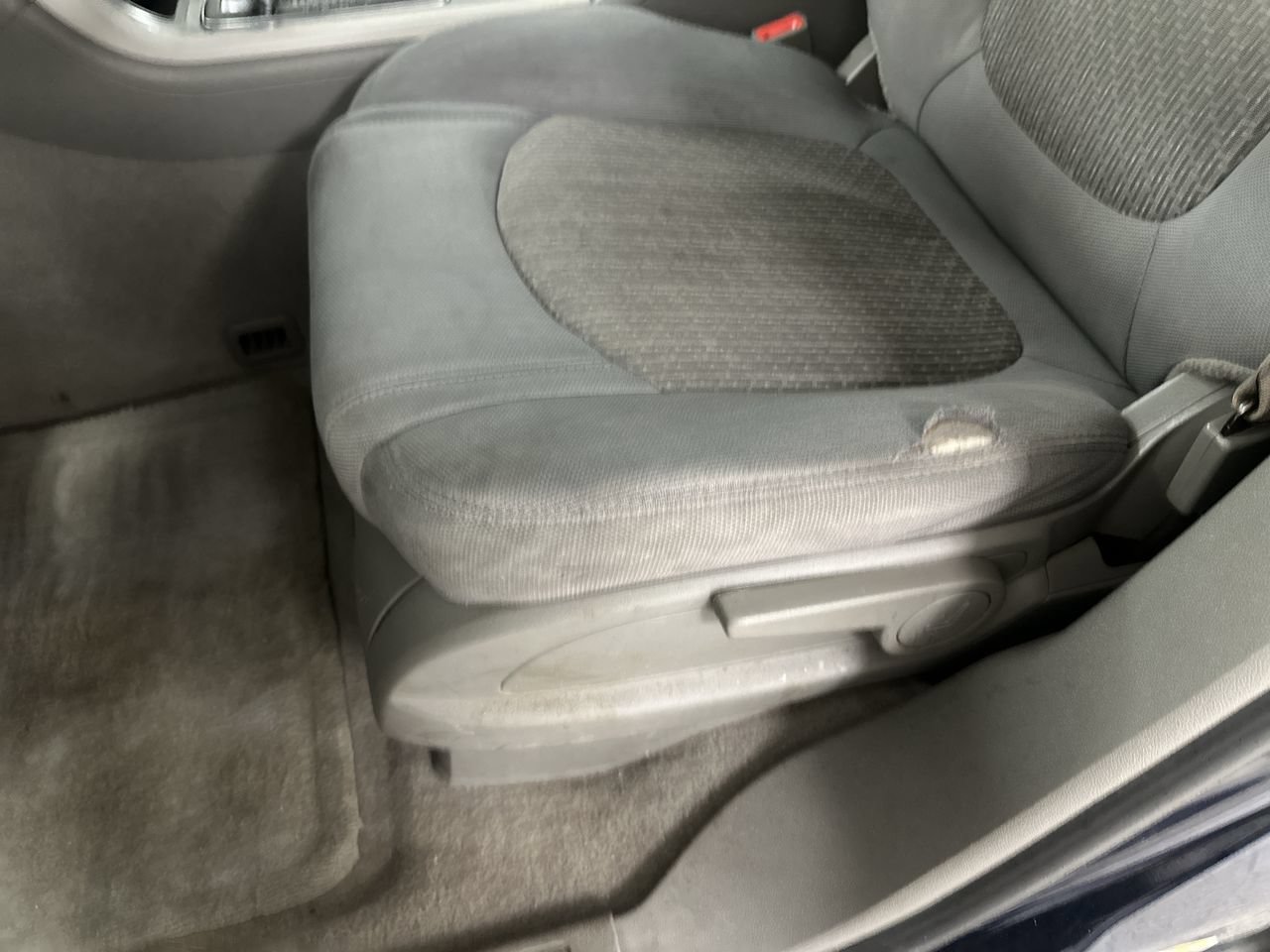 Used 2012 Chevrolet Traverse LS FWD image 12