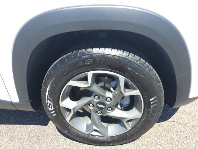 Used 2024 Chevrolet Trax LT FWD image 10